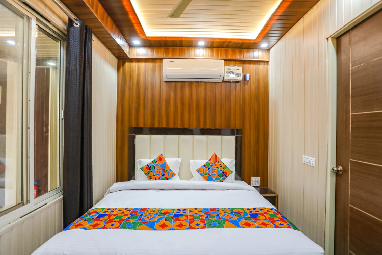 Fabhotel Jms Residency