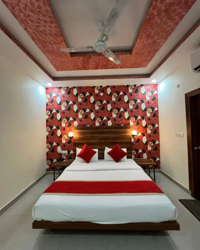 Deluxe Double room with city view