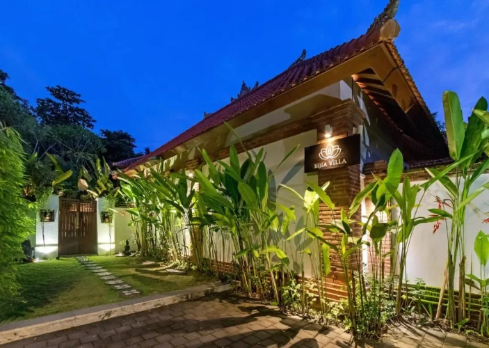 3 Bedrooms Villa