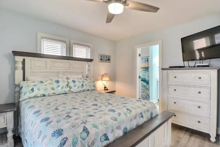 5201 Mint Julep 4 Min Walk to Beach