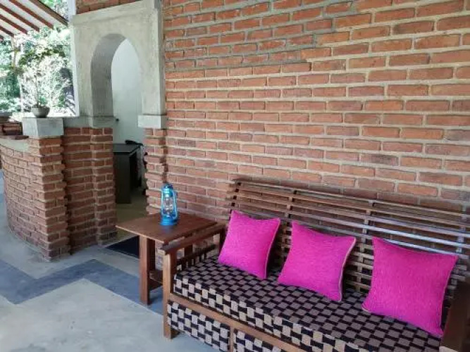 14th Century Resort