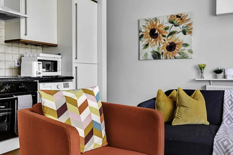 Quadruple Apartment