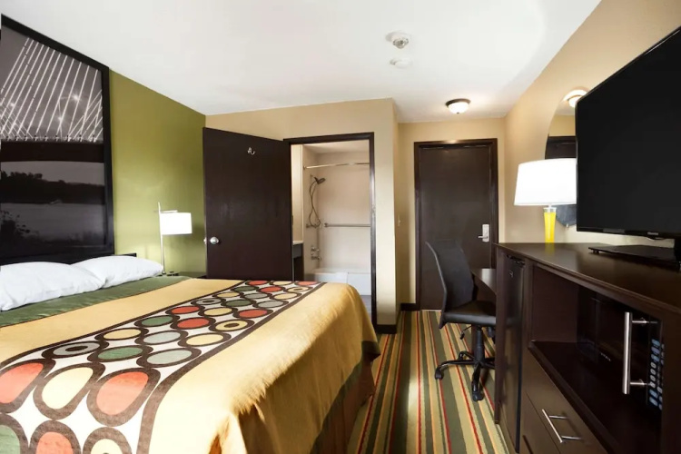 Super 8 Joplin
