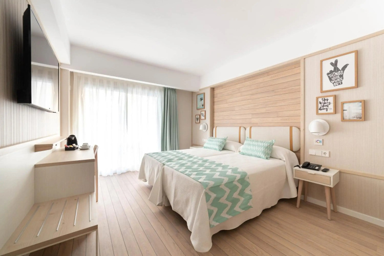 Hotel Ambassador Playa II
