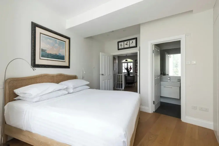 Kennington Road by Onefinestay