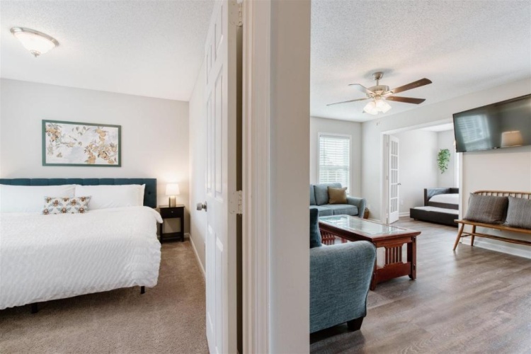 4 Bedrooms Cottage