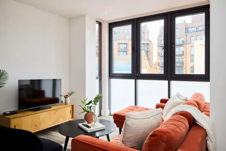 The Harlesden Breakout - Glamorous 2Bdr Flat
