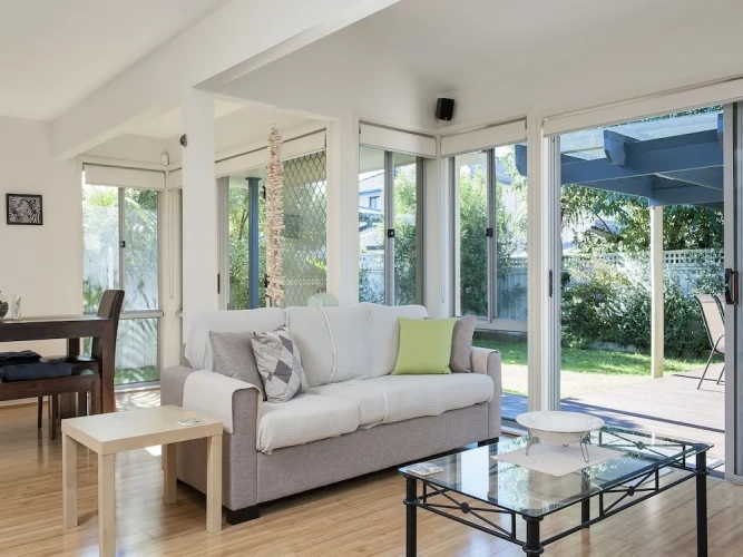 3 Bedrooms Apartment