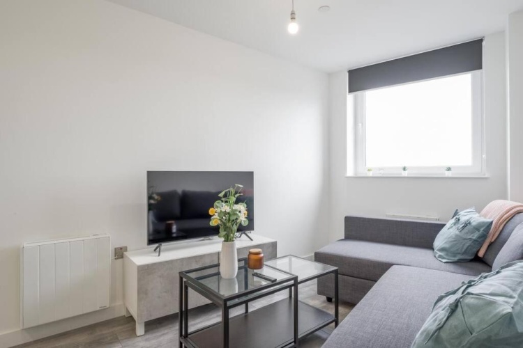2 Bedrooms Apartment