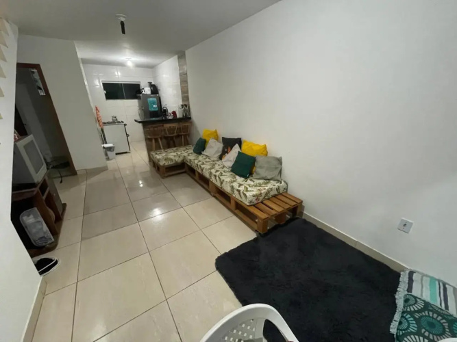 Casa Duplex 2 quartos com amplo quintal