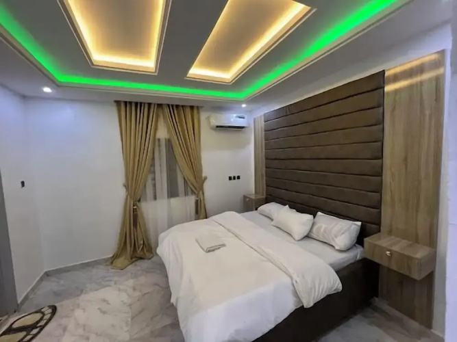 Daltons Hotels and Resort