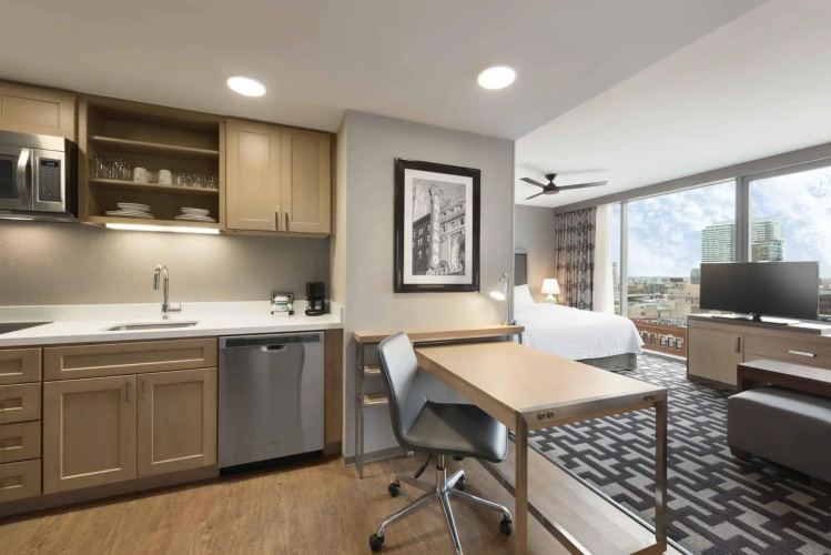 Homewood Suites by Hilton Chicago West Loop Fulton Mkt Area