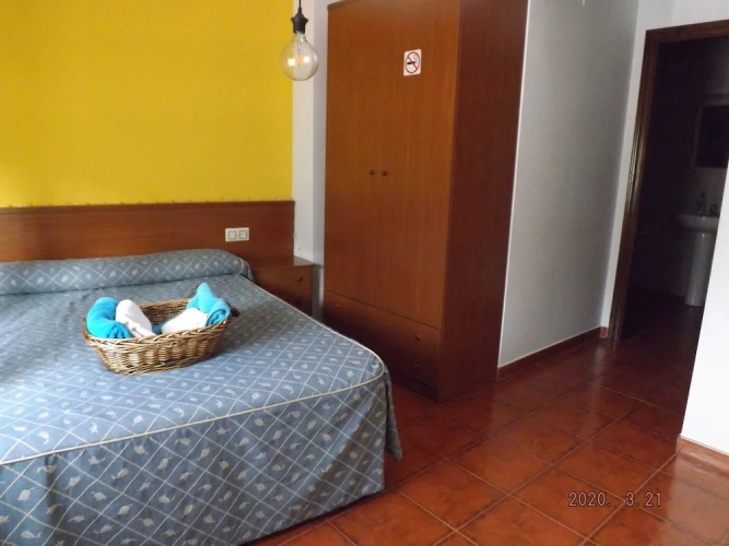 Standard Triple room