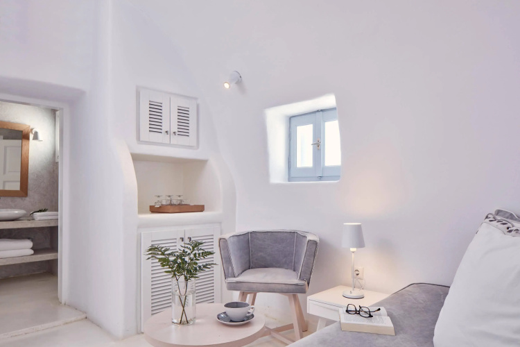 Cliff Side Suites