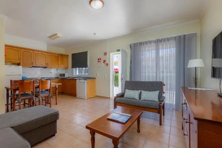 2 Bedrooms Apartment with balcony