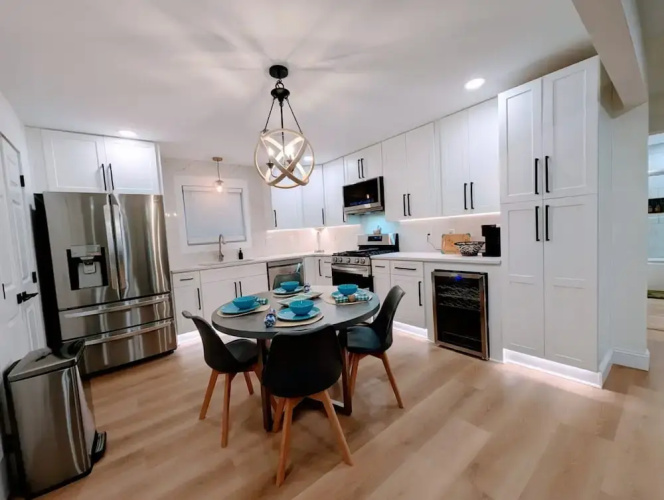 10 Burnett Ferry Rd - Marietta, GA