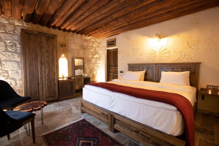 Cave Double room