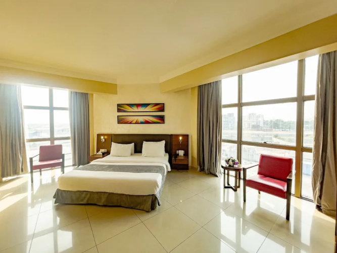 The Avenue Suites