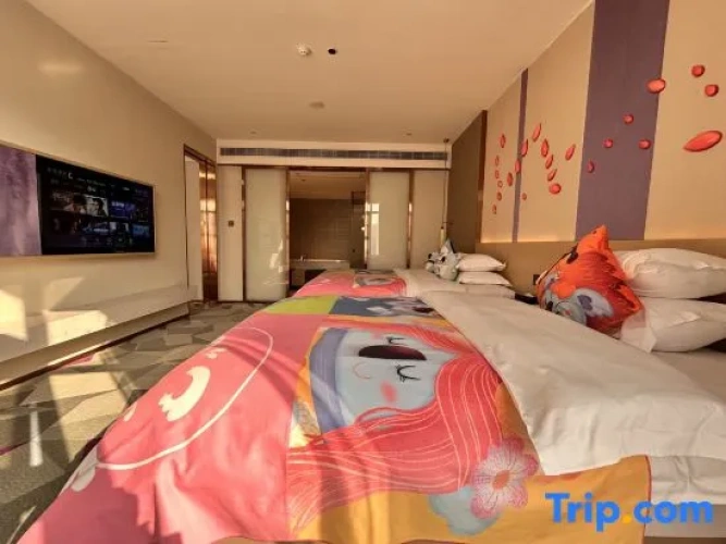 Superior Double Family Suite with view
