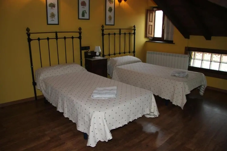 3 Bedrooms Cottage