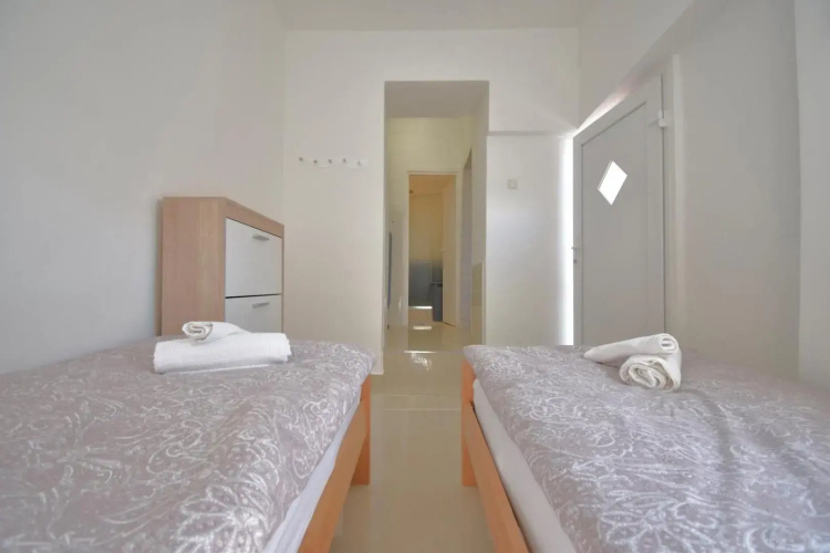 City Centre Apartment with terrace 2