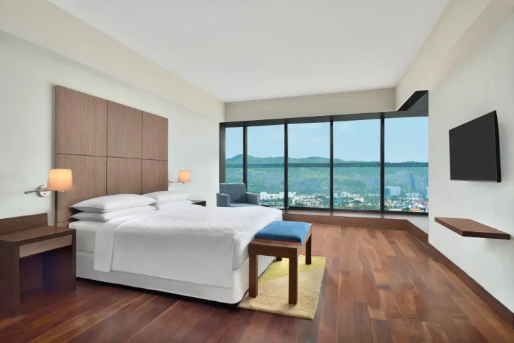 1 Bedroom Premier Double Suite with pool view
