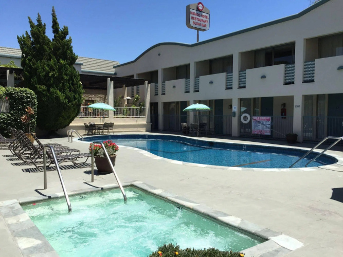 Mikado Hotel (Ex-Best Western) photo 17
