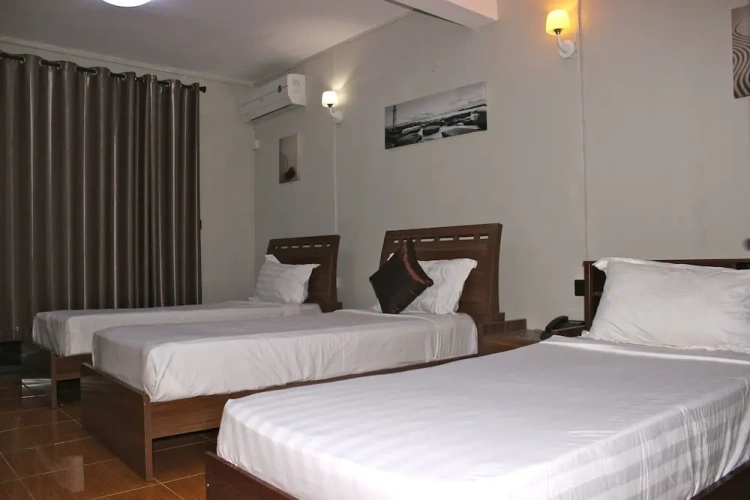 Deluxe Triple room