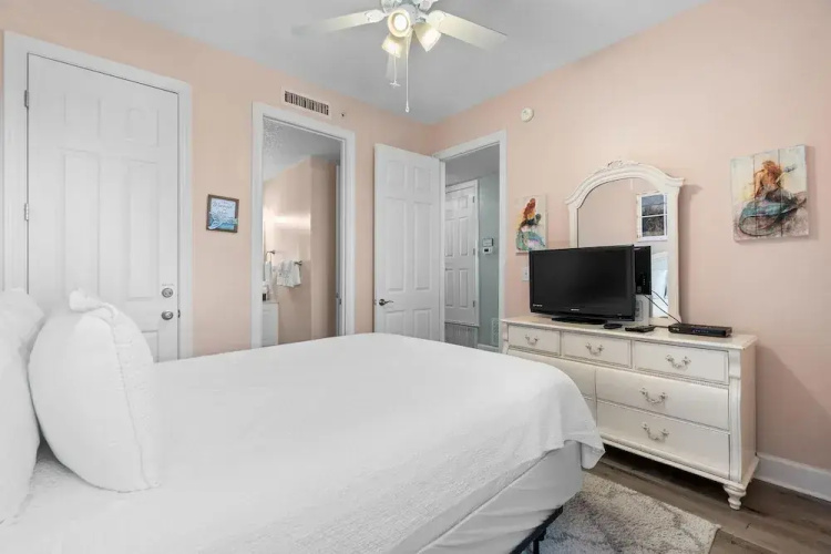 Regency Isle Penthouse 1202