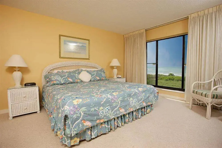 Pelicans Roost Gulf Front Condos