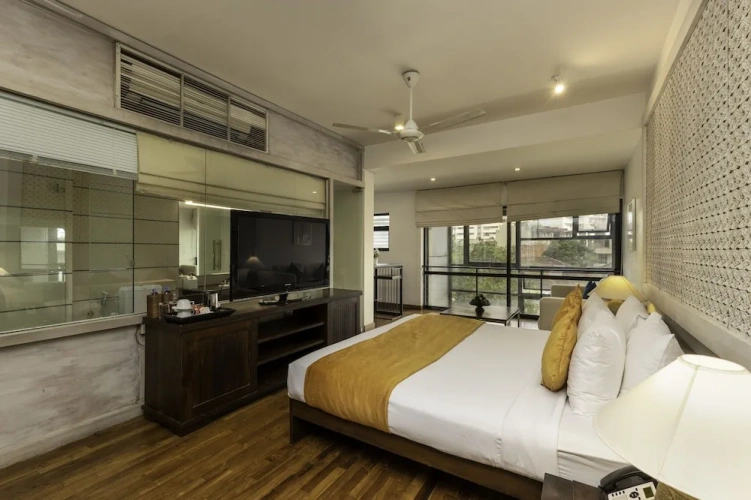 Grand Double Suite with city view
