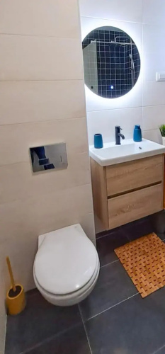 Stylish NEW One Bedroom Apartment