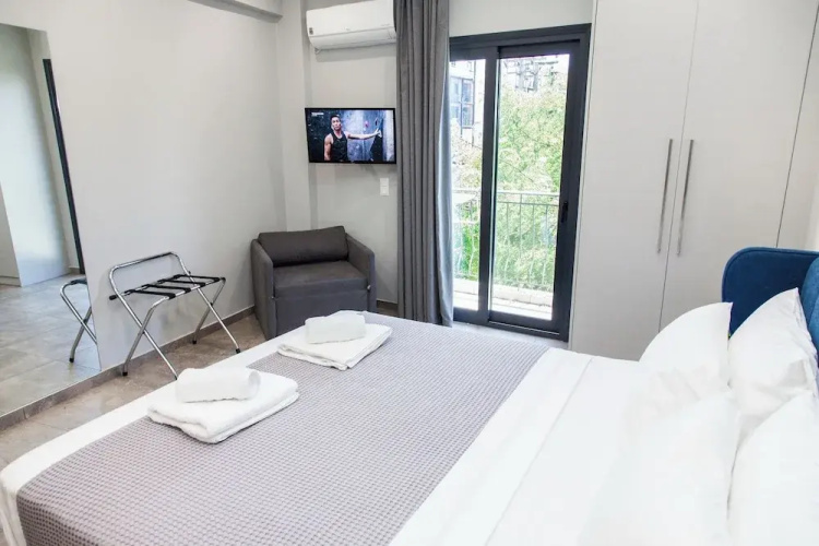 Elegant Rooms Athens