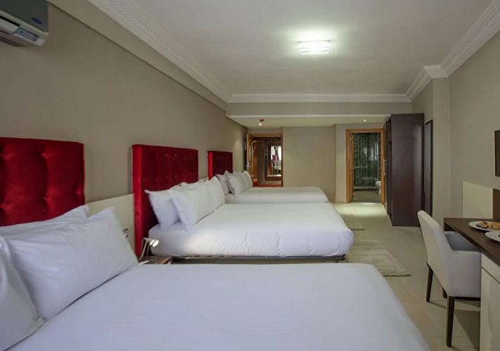 Yaad City Hotel
