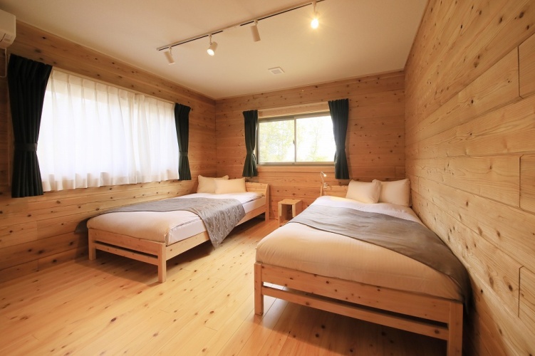 Twin Cottage