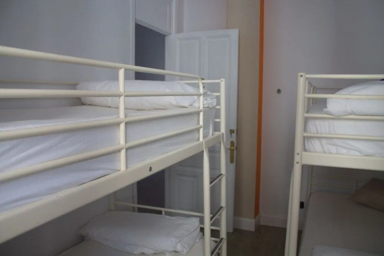 Hostel Royalty