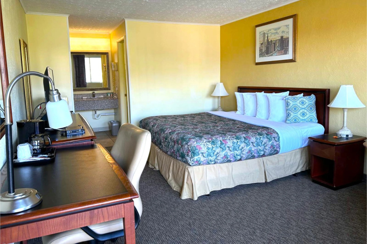 Lake Logan Inn Capital O Ohio