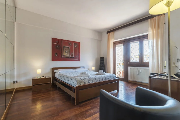 Portaportese Wooden Flat