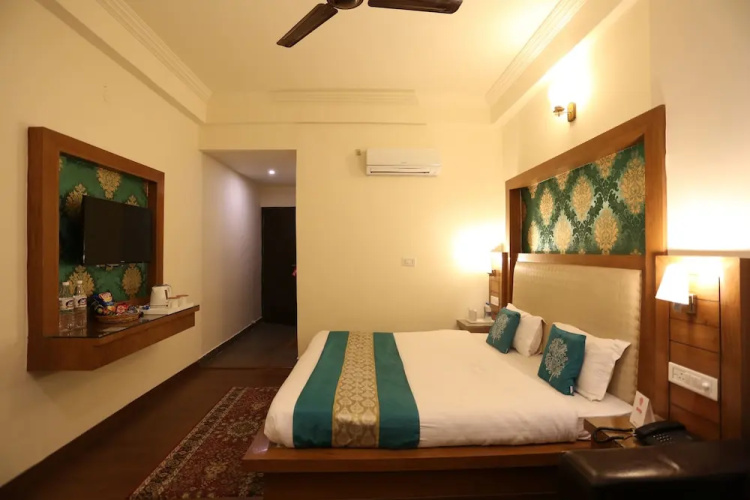 The Grand Sharan