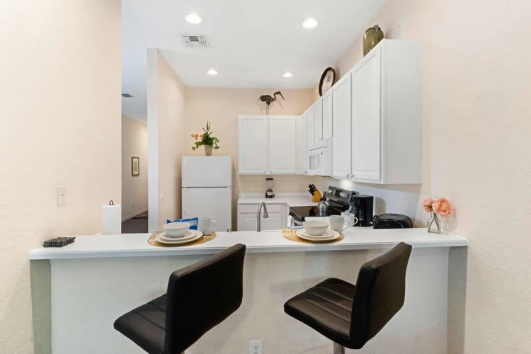3 Bedrooms Apartment