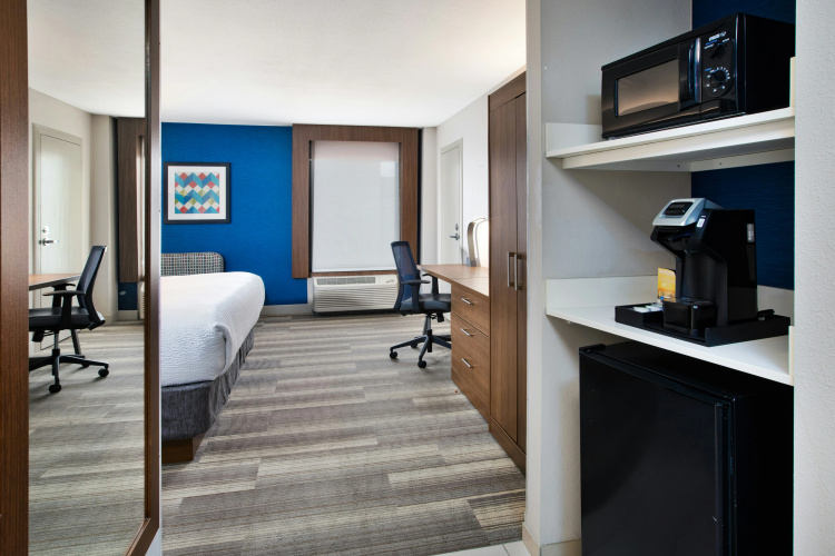 Holiday Inn Express Nashville Downtown photo 8