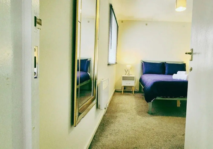Comfy 3BR Flat on Quiet Street