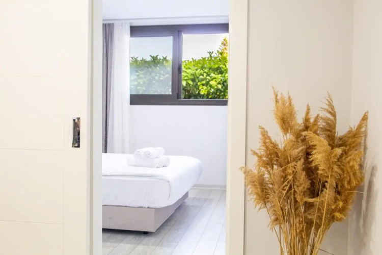 Flat With Shared Pool Close to the Beach in Cesme
