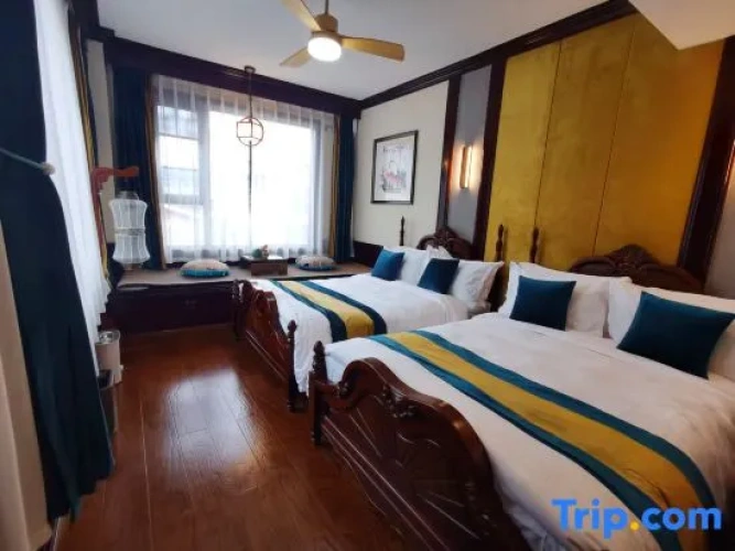 Double Suite