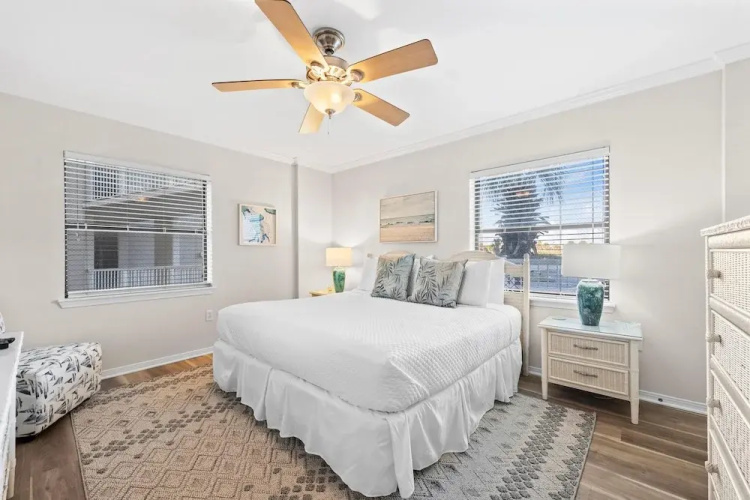 Seaside Beach & Racquet 5214