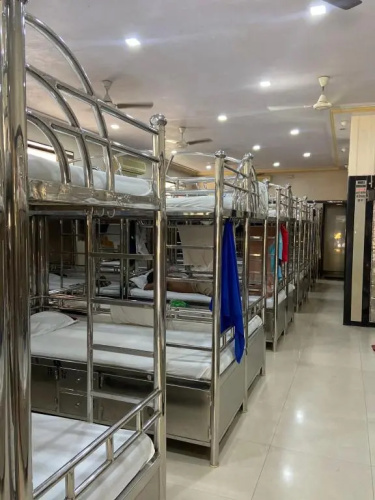 Royal Guest House by WB Inn