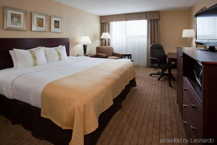 Holiday Inn Burlington Conference Centre by IHG