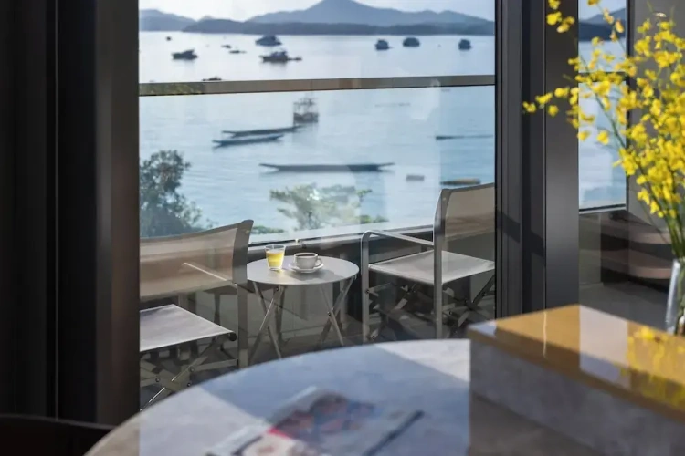 Double Suite with balcony and with sea view