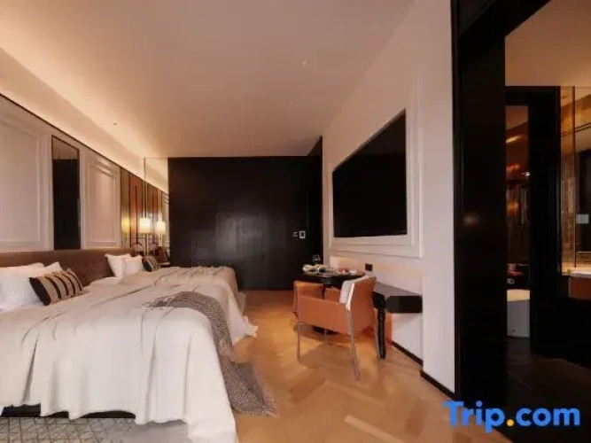 Luxury Twin room