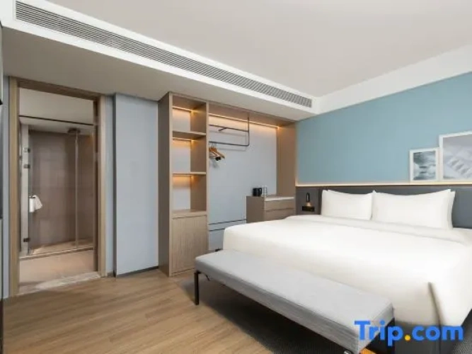 Deluxe Suite with view